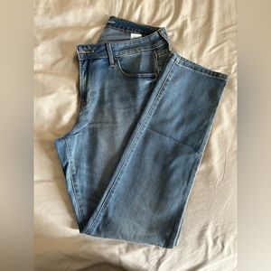 Old Navy Women’s Straight Leg Jeans